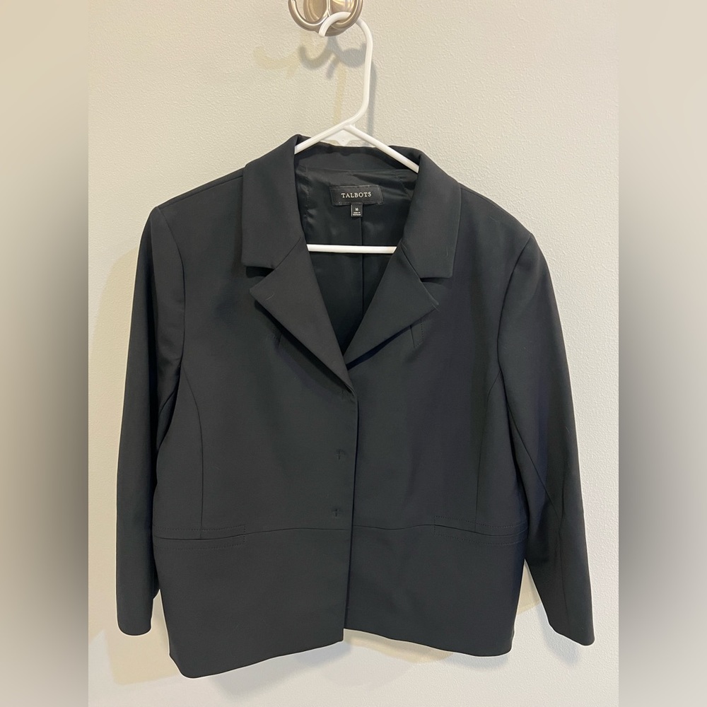 Talbots suit jacket size 16 black.